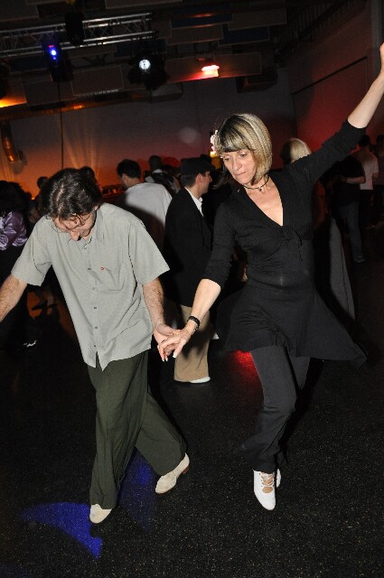 min 2008 11 08 fous swing 384